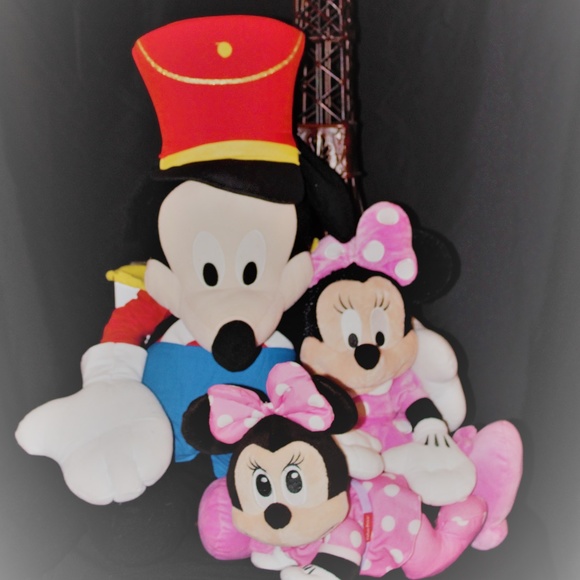 Stuffed Animals - Picture 1 of 2